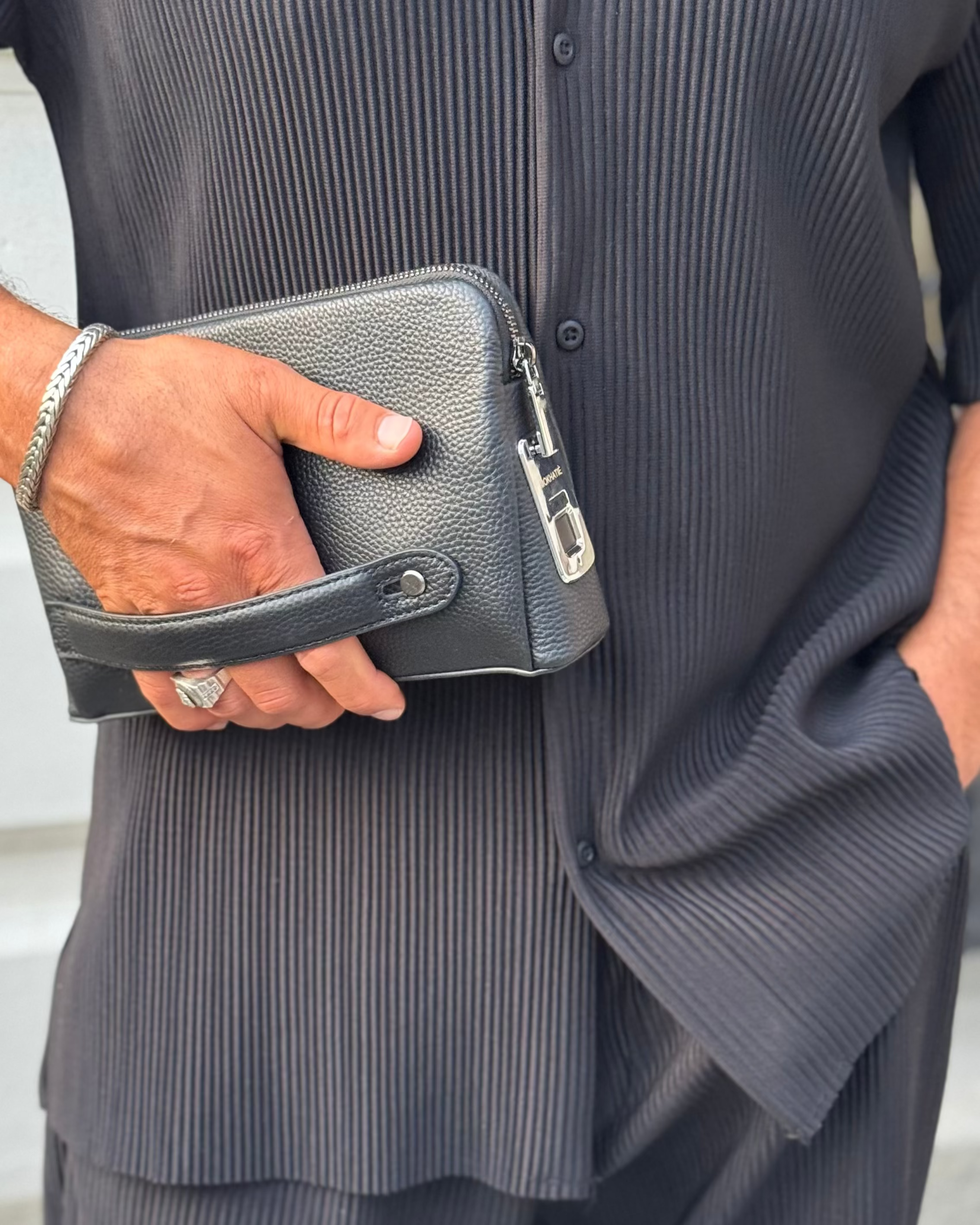 MOKHATIÈ™ | CLASSIC FINGERTOUCH