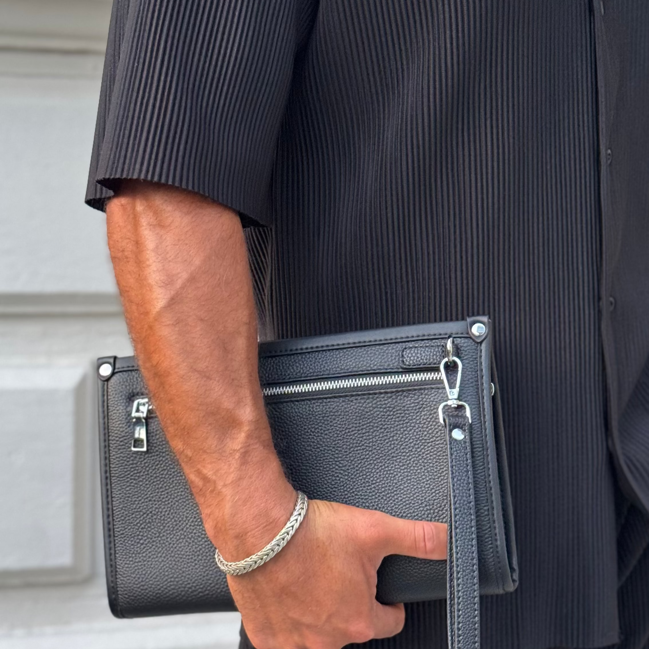 MOKHATIÈ™ | ELEGANZ FINGERTOUCH